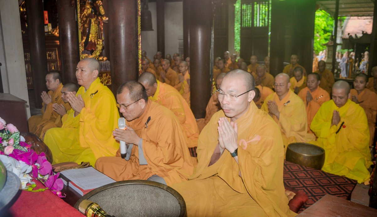 Kỳ Bá-tát đầu tiên của chư tăng trường hạ Ban Trị sự GHPGVN tỉnh Quảng Ninh mùa an cư kết hạ PL. 2564 