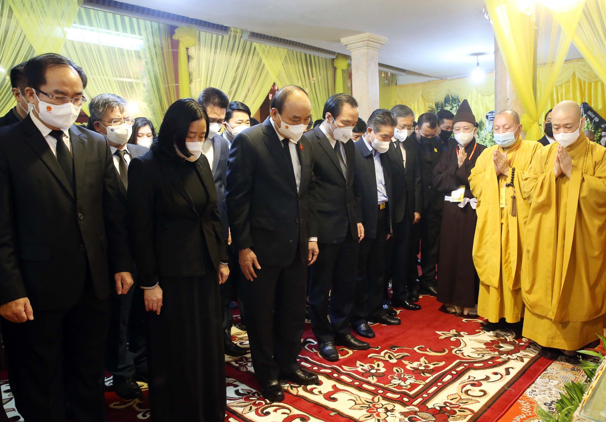 Các phái đoàn lãnh đạo Đảng, Nhà nước kính viếng Đức Pháp chủ Giáo hội Phật giáo Việt Nam 