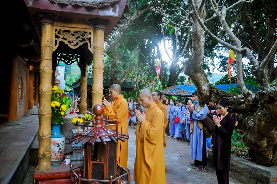 Quảng Ninh cho phép hoạt động tôn giáo trở lại, các khu di tích, danh thắng mở cửa đón khách nội tỉnh 
