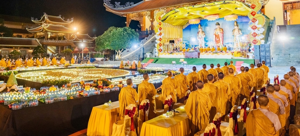 20h ngày 19/11, Phật giáo cả nước sẽ đồng loạt tổ chức lễ cầu siêu cho các nạn nhân tử vong do dịch bệnh Covid-19 